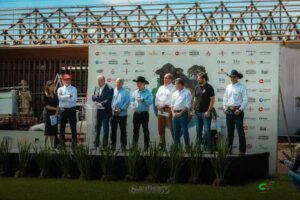 Congresso Mundial de Brangus reúne 13 países e abre programação em Londrina