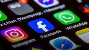 Governo eleva faixa etária de oito redes sociais e reforça proteção digital