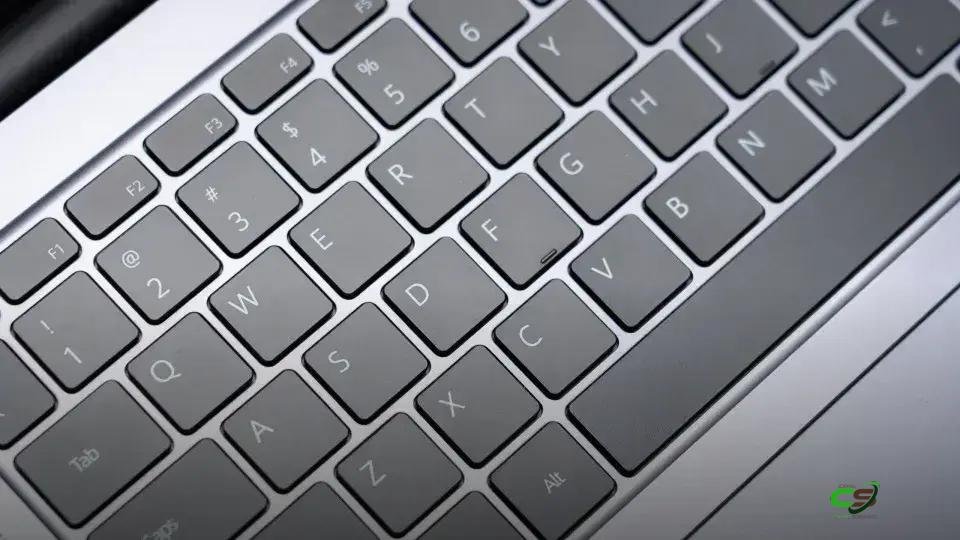 Por que as teclas F e J têm saliências no teclado? Entenda a função 1 Por que as teclas F e J têm saliências no teclado? Entenda a função